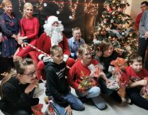 Więcej o Święty Mikołaj zawitał ponownie w SOSW w Żaganiu.