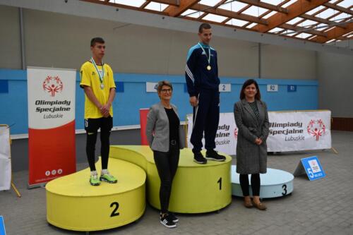 Lekkoatleci z żagańskiego SOSW zdobyli 9 medali podczas mityngu w Drzonkowie.