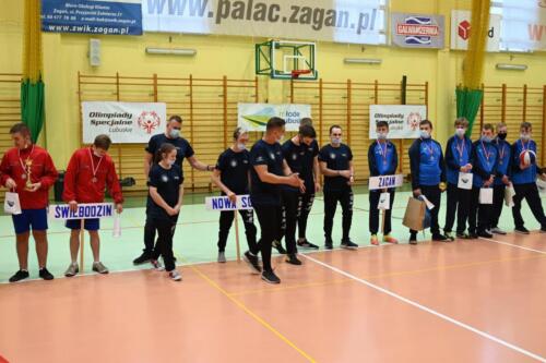 KOSZYKARSKIE ZMAGANIA NA ŻAGAŃSKIEJ ARENIE