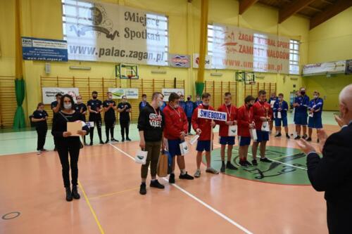 KOSZYKARSKIE ZMAGANIA NA ŻAGAŃSKIEJ ARENIE