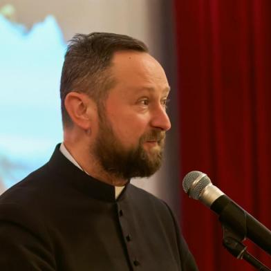 Świąteczne wydarzenie artystyczne pod tytułem „Lampa dla moich kroków, światło na mojej ścieżce”.