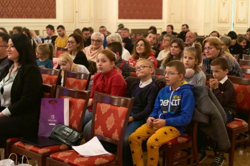 Świąteczne wydarzenie artystyczne pod tytułem „Lampa dla moich kroków, światło na mojej ścieżce”.