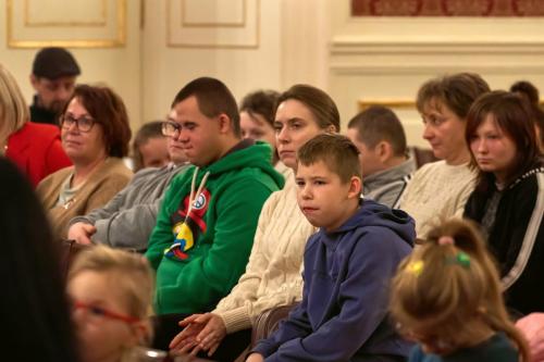 Świąteczne wydarzenie artystyczne pod tytułem „Lampa dla moich kroków, światło na mojej ścieżce”.