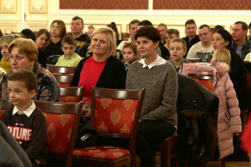 Świąteczne wydarzenie artystyczne pod tytułem „Lampa dla moich kroków, światło na mojej ścieżce”.